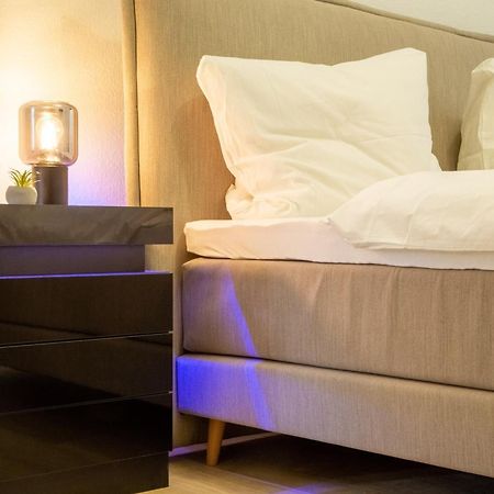 Appartamento Massagesessel, King-Sized Bed, Billardtisch, 2 Couches Berlino Esterno foto