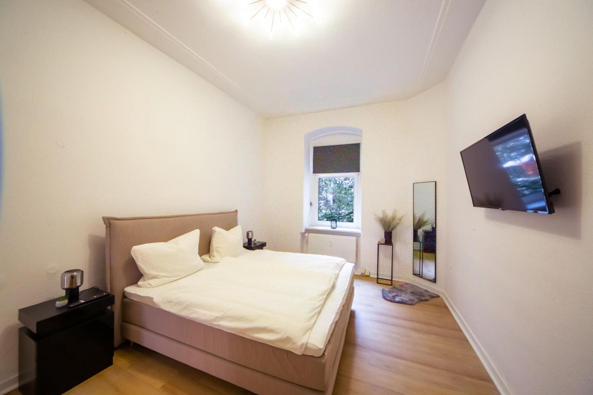 Appartamento Massagesessel, King-Sized Bed, Billardtisch, 2 Couches Berlino Esterno foto