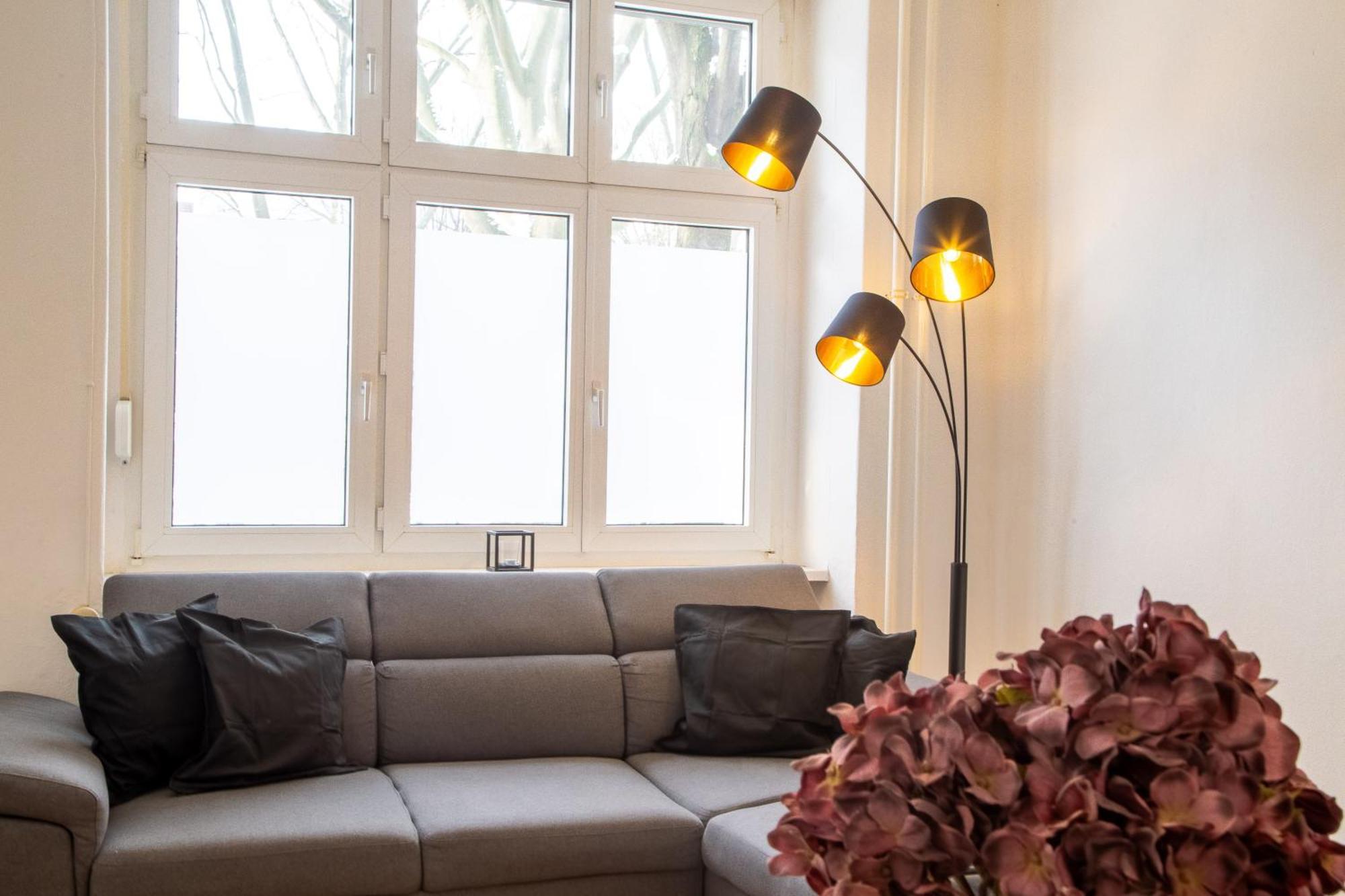 Appartamento Massagesessel, King-Sized Bed, Billardtisch, 2 Couches Berlino Esterno foto